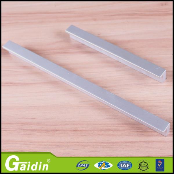 Buy manufacturer in China hardware accessory aluminum furniture design kitchen cabinet modern aluminum door handle at wholesale prices