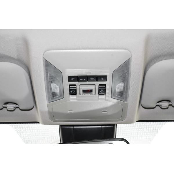 Front Suspension Macpherson Equipped 2022 GAC Toyota Veranda SUV for Design Arrival