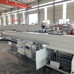 Full-automatic PE Pipe Extrusion Line with Screw L/D Ratio 33 1-38 1 and High