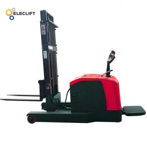Pneumatic Tire Warehouse Forklift Trucks Electric Reach Stacker For Logistics