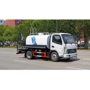 Water Sprinkler Truck Plant 's Latest Diesel Fuel Type Water Tanker Truck with
