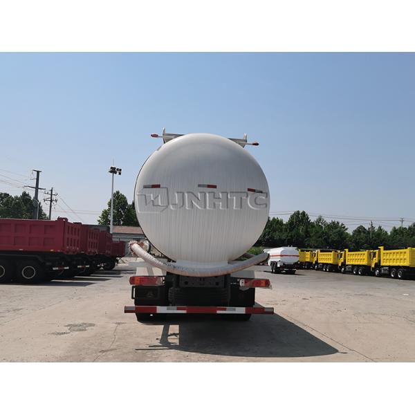 SINOTRUCK HOWO Dump Truck Various Powder Materials