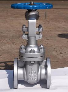Quality API Stainless Steel CF8 2 Inch 150LB Wheel Handle Flanged Gate Valve For Oil for sale