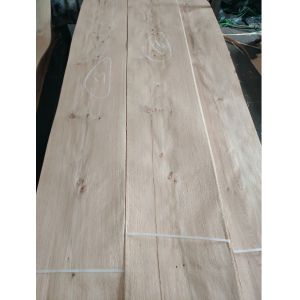 China KNOTTY OAK VENEER PIPPY OAK VENEER WITH RUSTIC TEXTURE on sale