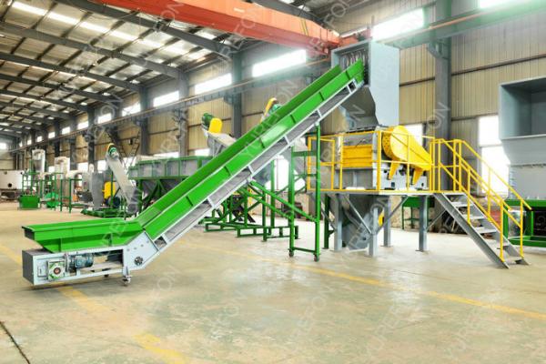 SUS304 Polythene Bags Recycling Machines 1000 Kg / H With Oil Washing Hot Washer