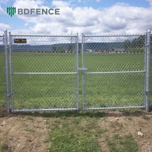 Treehouse Chain Link Fence Ladder