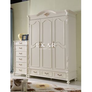 China classic design 3 door bedroom wardrobe solid wood wardrobe on sale