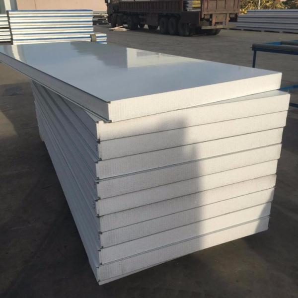950mm Width Rock Wool Sandwich Panel Metal Polyurethane Edge Sealing For Warehouse