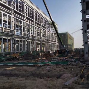 Customized Prefabricated Steel Structure Building Q235B Q345B Metal Building