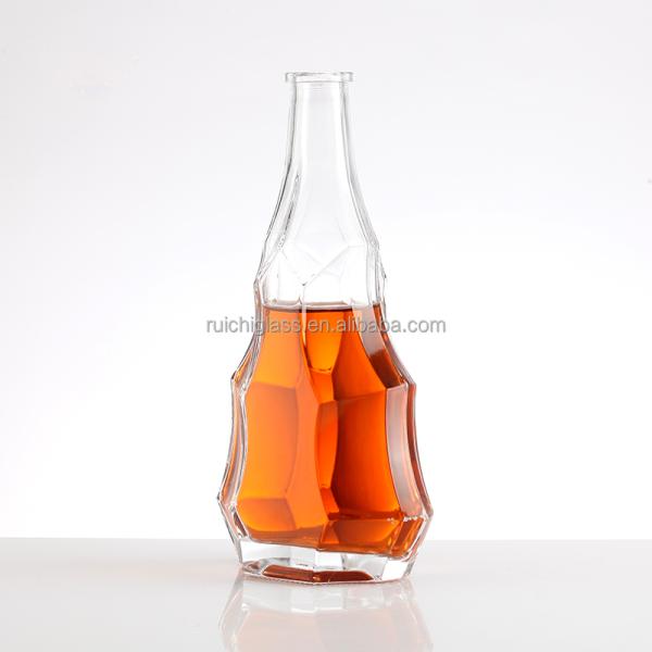Hot Stamping Thick Bottom Flat Whisky Glass Bottles with Customizable Sealing Type