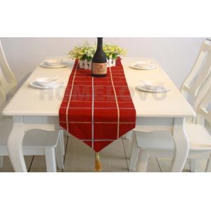 Quality Customized Red Restaurant Table Cloth plastic dining table covers for sale