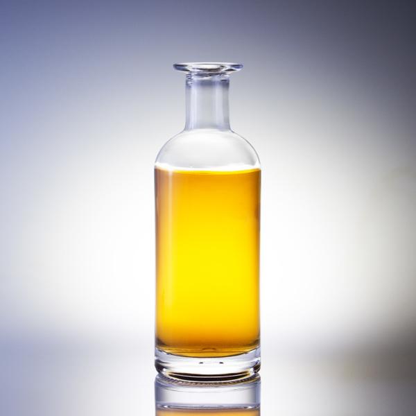 Buy Smooth Transparent Glass Empty Bottle 1 Liter Vodka Bottles Customizable and Durable at wholesale prices