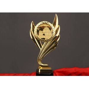 Globe Metal Trophy Cup / Event Souvenirs With Black Crystal Base