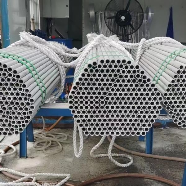 Hot Rolled Stainless Steel Pipe Hollow Tube AISI304 304L EN 1.4301 SCH40