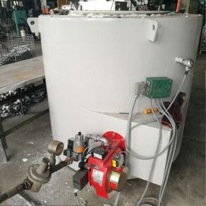 500kg Capacity Oil Fired Crucible Furnace , 380V Aluminum Holding Furnace