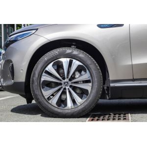 Mercedes-Benz EQC 350 4MATIC 2022 5 Door 5 Seats Medium SUV