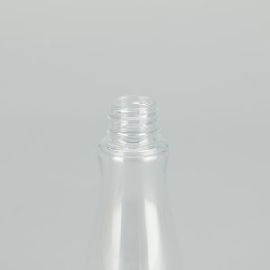 Smooth Round Transparent PET Spray Bottle With Classic Design