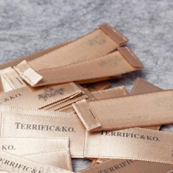 2021 Cloth Tag Garment Custom Clothing Woven Label