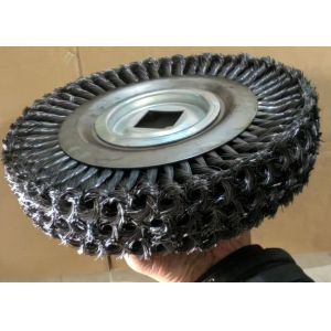 Three Layer Square Hole Braided Wire Brushes 9 Inch OD For Tube Rust Removal