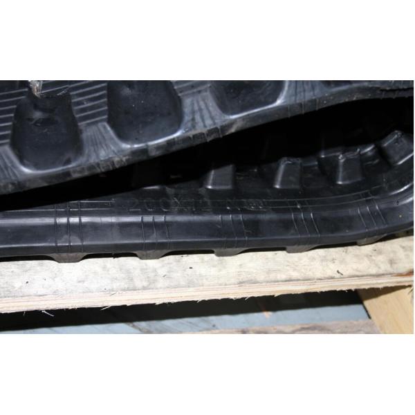 200×72×56 Continuous Rubber Track For Kc60 / RV060 / Rx061 Excavators Machinery