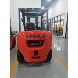 5 Tons Heli 50 Forklift Diesel Lifting Machine 3 Meters Height 5000kg Weight