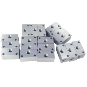 Customized Color CNC Aluminium Component Metal Machining Parts with Deburring