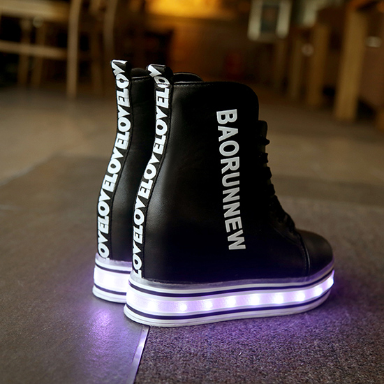 Fast Moving Led Glow Product optical texture shoes