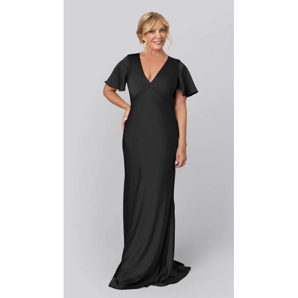 Shiny V-neckline Short Sleeves Zipper Sheath Plus Size Sweep Train Silver Satin Mother Of The Bride Dress