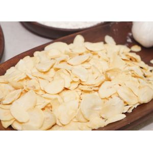 ISO Dehydrated Dry Food Fried Garlic Flakes Gold Yellow With Free Samples