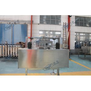 3000BPH Bottle Labeling Machine Hot Wind Function Easy Adjustable Height