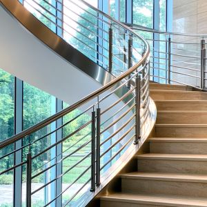 Anti-Slip Stainless Steel Handrails for Wet Environments