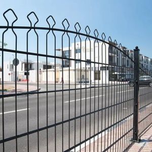 Galvanised Weld Mesh Fence Panels Low Carbon Iron Wire Gauge 2.0mm-8.0mm