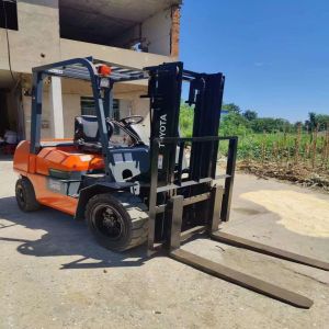 Used Toyota Forklift 3.5T Small Material Handler