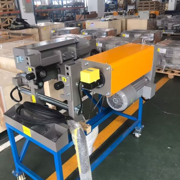 Single Girder Wire Rope Hoist with Motors and Precision Gearboxes for Smooth and