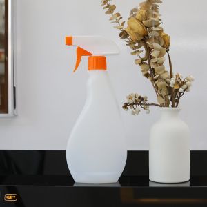 Clear Plastic Trigger Sprayer Bottle with Screen Printed Cosmetic Packaging