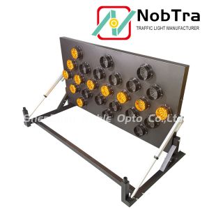 LED Arrow Board Powerd by Solar Energy with 25 Arrows For Work Zone Safety