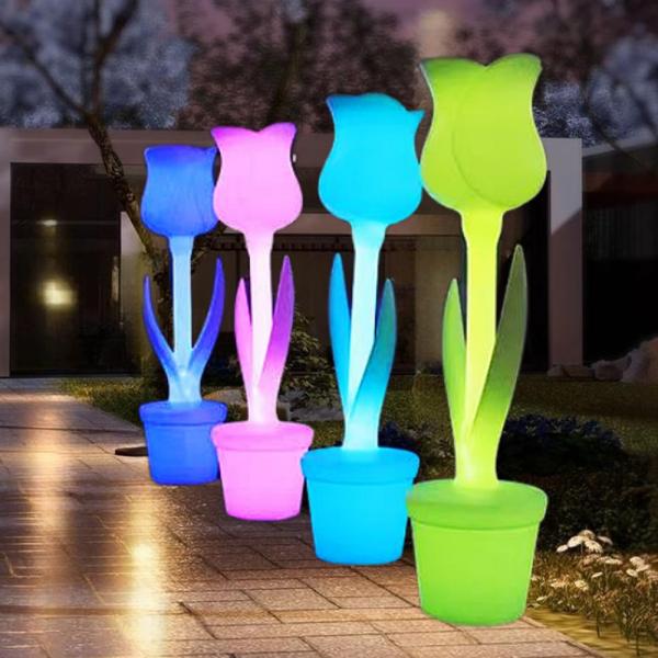 Outdoor Waterproof Plastic Standing Tulip Flower Floor Lamp 50000 Hours Lifespan