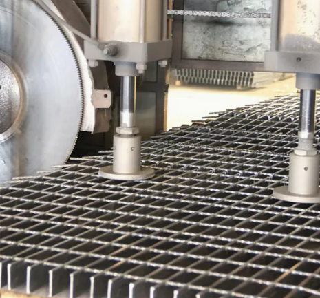 Wholesale 25X3mm High Quality 30X100cm T1 Steel Galvanized Metal Grate Steps Grating