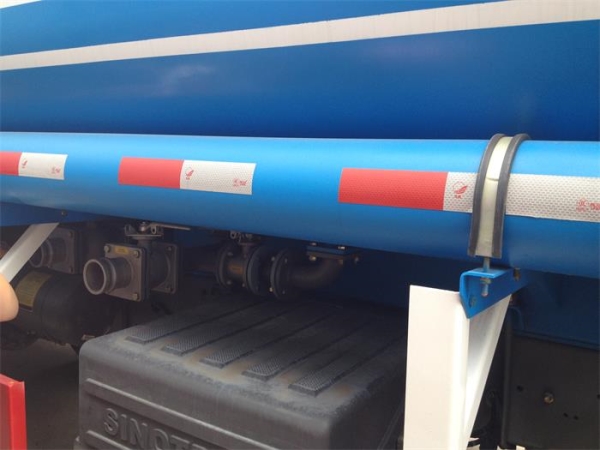 6x4 20000 Liters Fuel Liquid Tanker Truck With Electrical System White