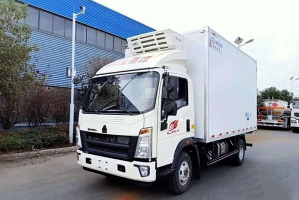 Buy HOWO Light Truck 4*2 Cummins Engine154hp Used Cargo Truck at wholesale prices