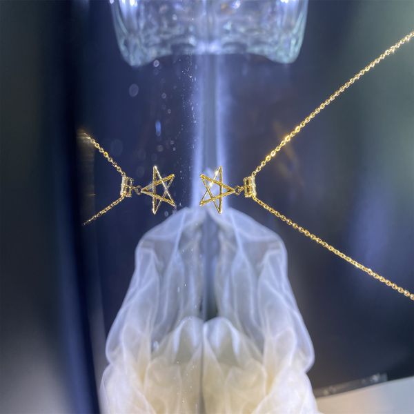 Buy Gleaming 18kt Yellow Gold Pendant Necklace at wholesale prices