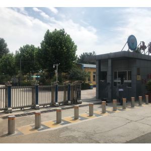 High Impact Resistance Manually Retractable Bollard 6±1mm Thickness for Security