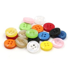 Quality 2021 Hot selling sewing 4 hole polyester resin button for sale