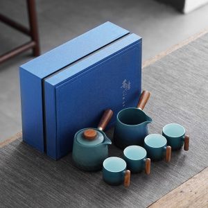 Traditional Style Portable Ceramic Kung Fu Tea Set for Office and Home Capacity