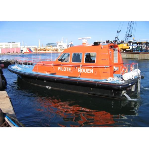 0.3 - 6m Diameter Tugboat Inflatable Boat Fenders Good Hydrophobicity Easy Installation
