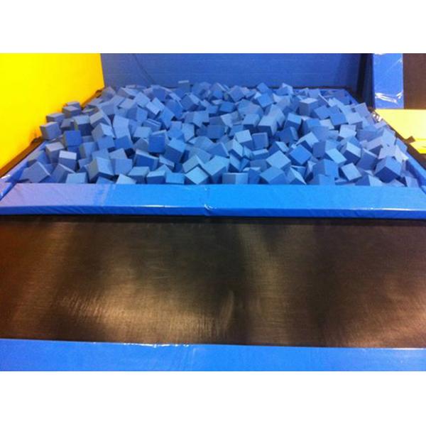 Medium Size Eco - Friendly Kids Trampoline Park Galvanized Steel Pipe KP180827