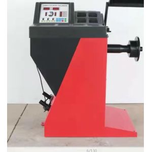 CE Certified Car Wheel Balancing Machine 100V 230V 200 R/Min