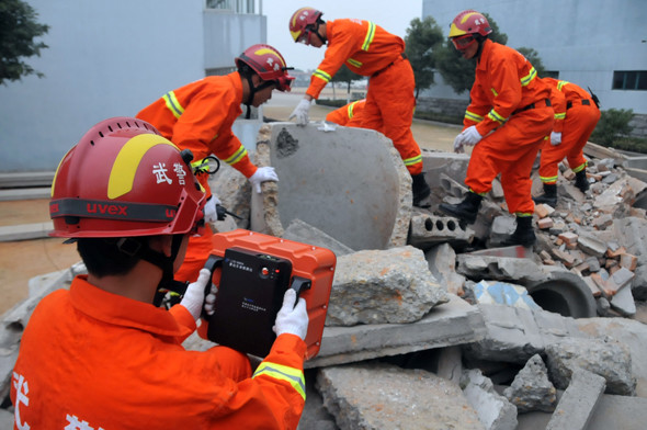 Buy Emergency Earthquake Rescue Equipment Newly Radar Human Life Locator at wholesale prices