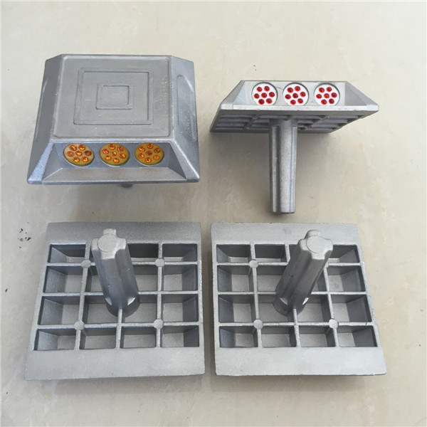 Retroreflective Aluminium Road Stud Flashing White Cats Eyes Reflective Road Markers