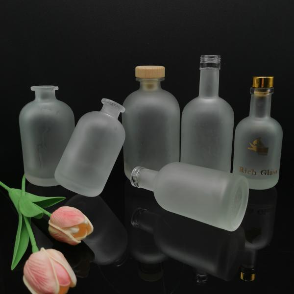 Industrial Beverage Glass Bottle 500ml 700ml with Cap Super Flint Glass Body Material